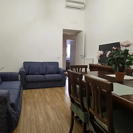 Mr House רומא