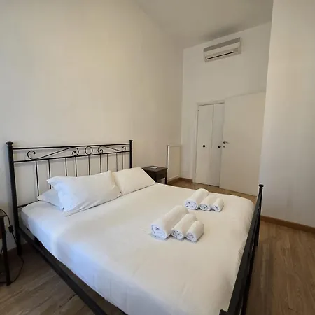 Be Your - Mr House アパート